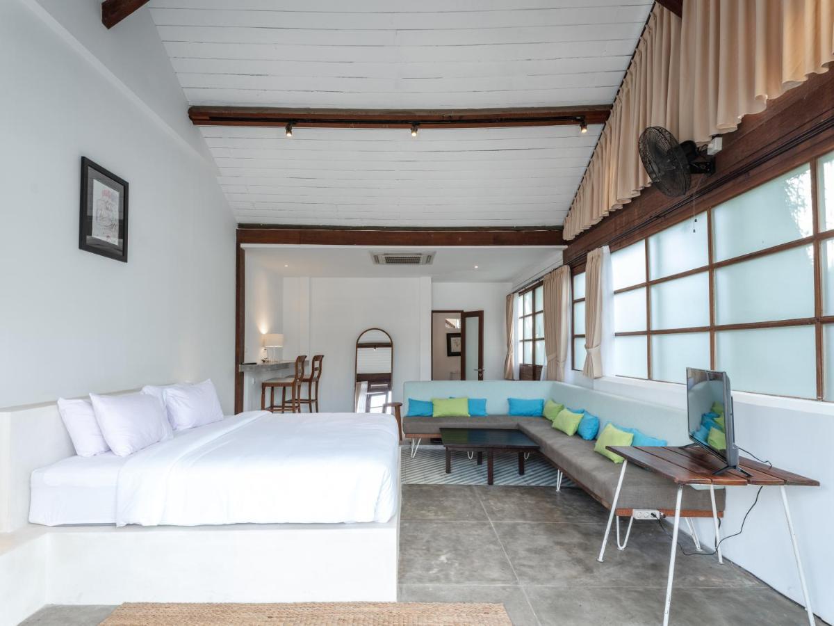 Appartamento Batu Belig Living Managed By Cpm Bali Seminyak Esterno foto