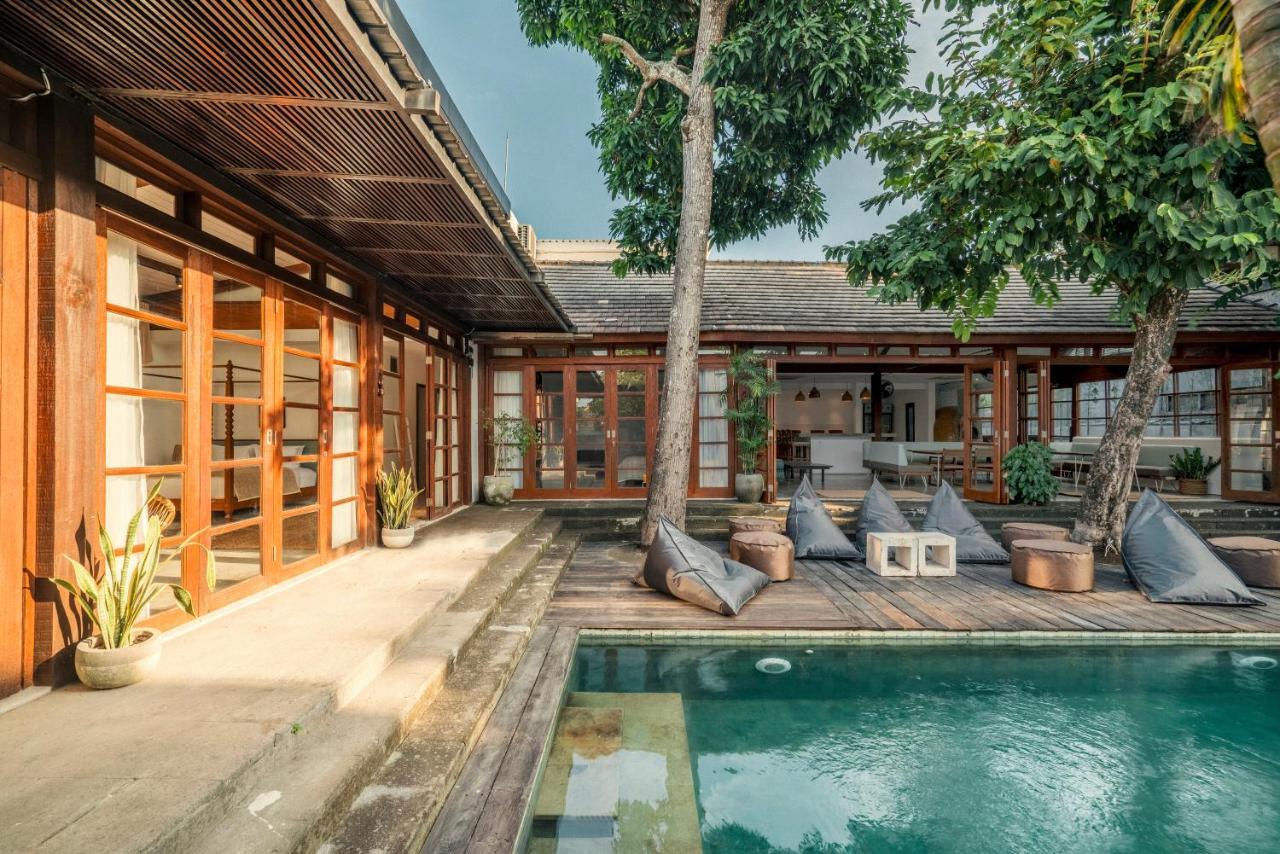 Appartamento Batu Belig Living Managed By Cpm Bali Seminyak Esterno foto