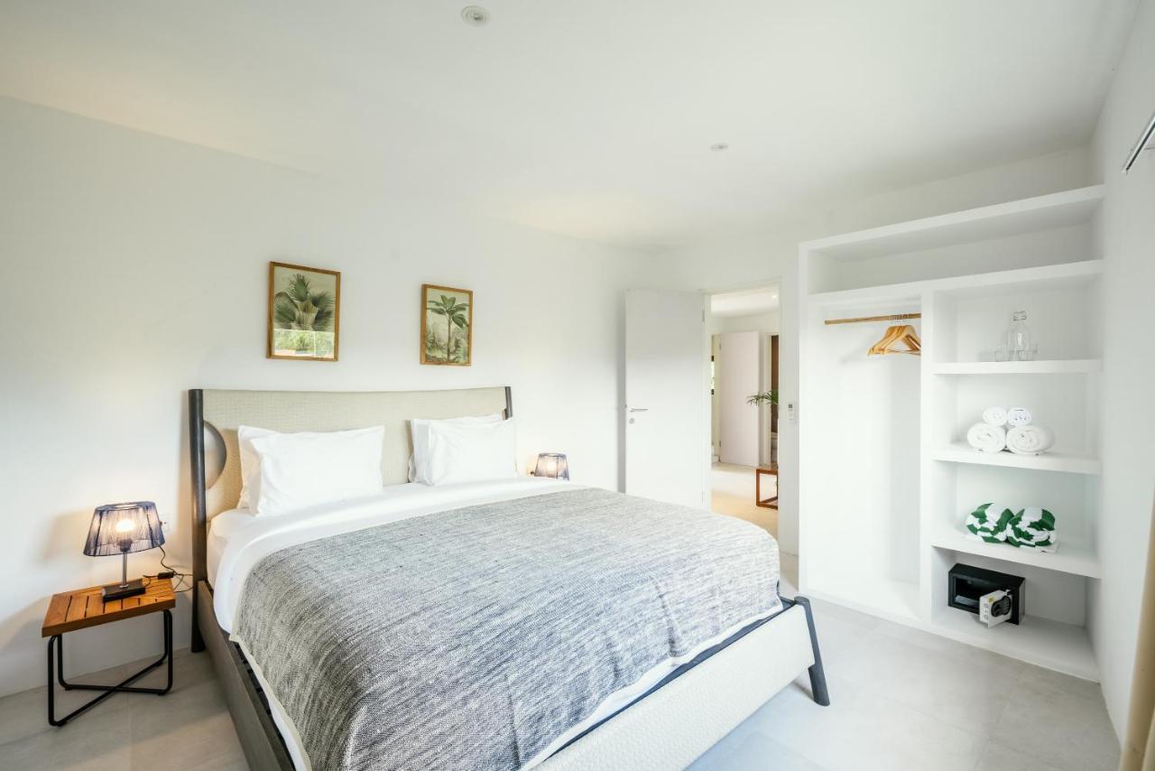 Appartamento Batu Belig Living Managed By Cpm Bali Seminyak Esterno foto